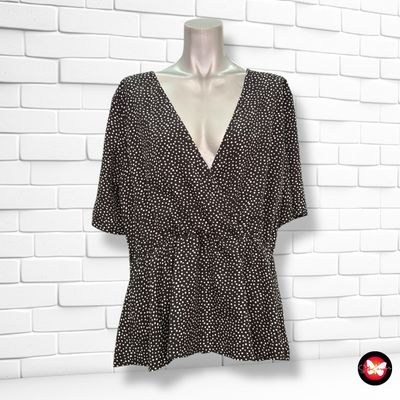 **HOY** Blusa escote cruzado con lunares BOOHOO Talla 48