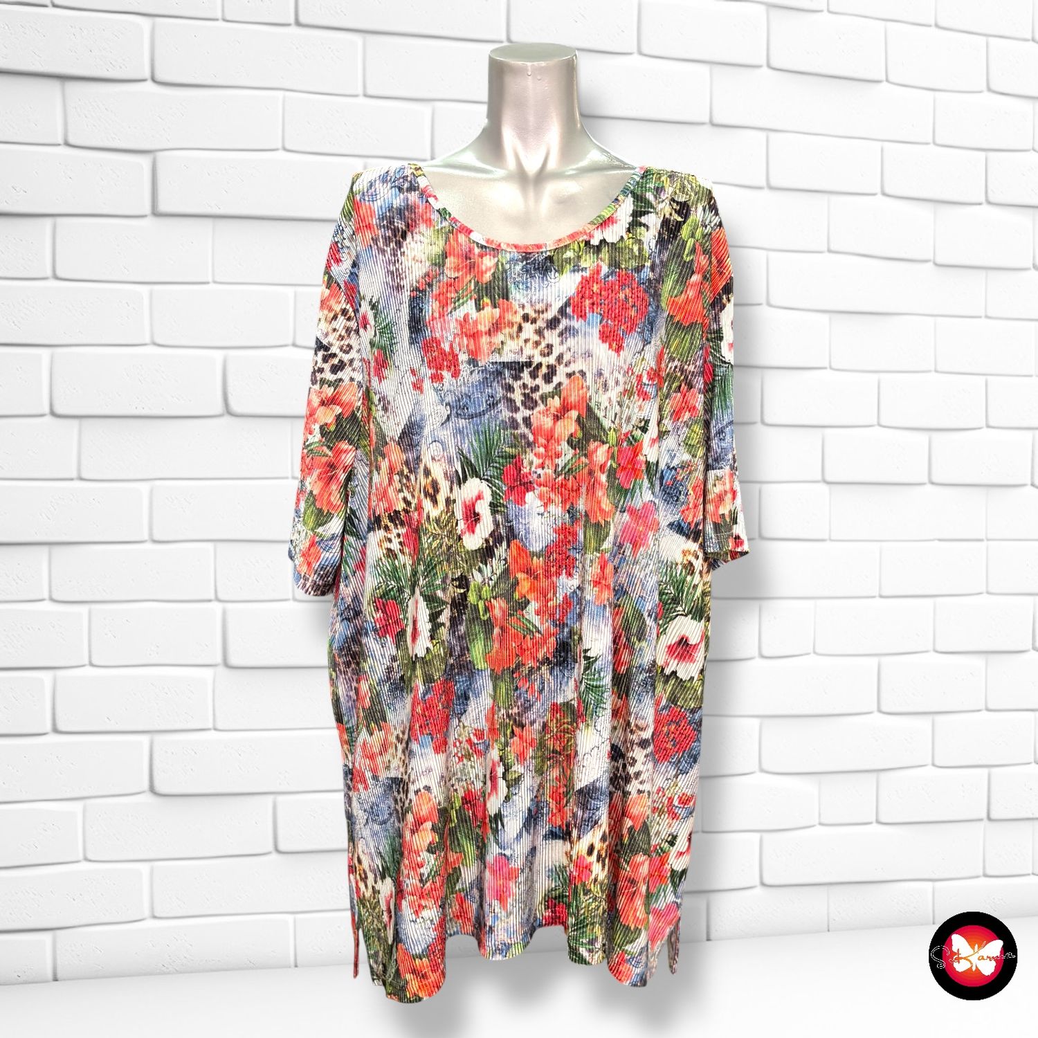 **HOY** Blusa de manga corta plisada con estampado M.COLLECTION Talla 58/60
