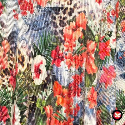 **HOY** Blusa de manga corta plisada con estampado M.COLLECTION Talla 58/60