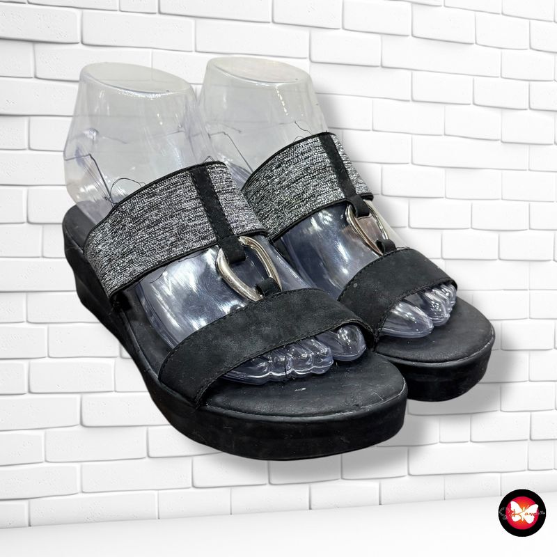 **HOY** Sandalias con gomas T36