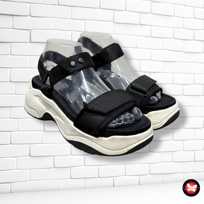 **HOY** Sandalias de plataforma BERSHKA T37