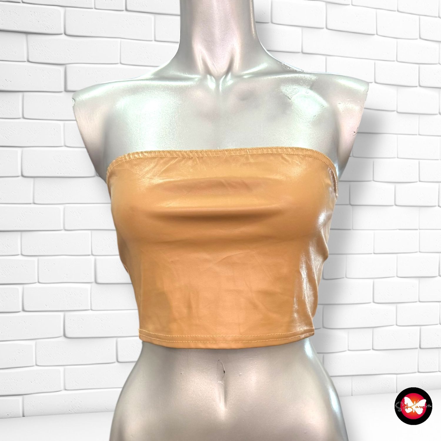 **HOY** Crop top de piel sintética PRETTYLITTLETHING Talla 34