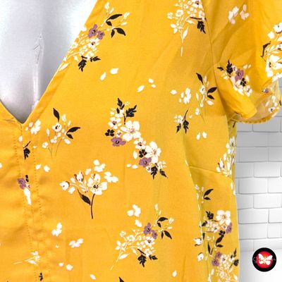 **HOY** Blusa de manga corta con florecitas H&amp;M Talla 38