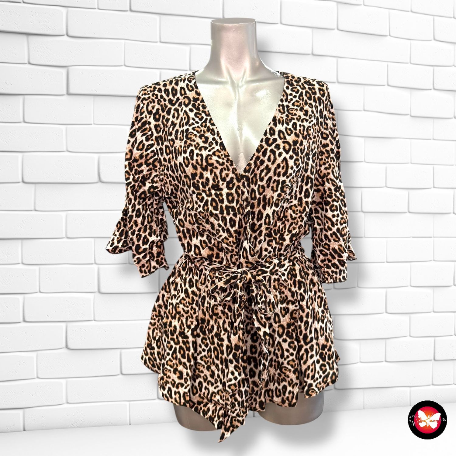 **HOY** Blusa animal print con cinturón AMISU Talla L
