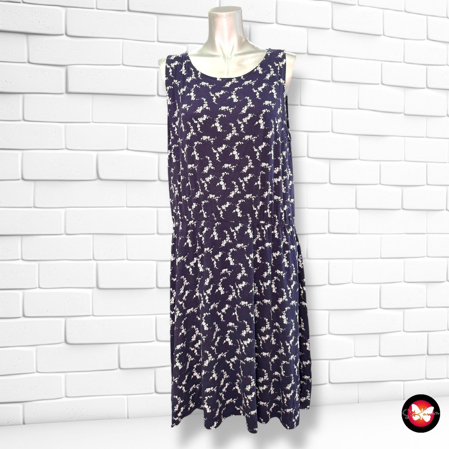 **HOY** Vestido básico de florecitas ANNA FIELD Talla L