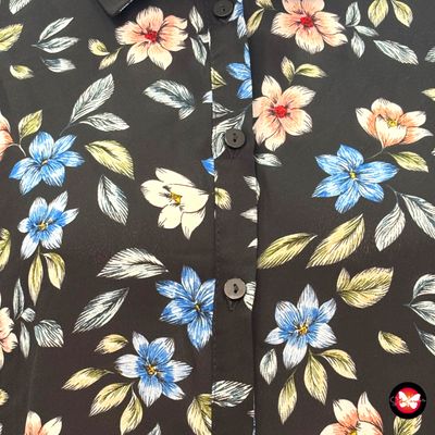 **HOY** Camisa de manga larga con flores PRIMARK Talla 36