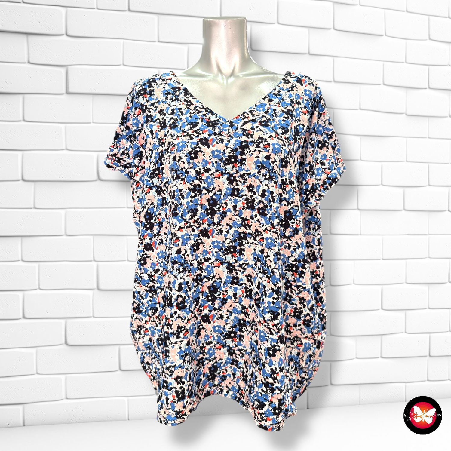 **HOY** Blusa de manga corta de florecitas S.OLIVER Talla 46