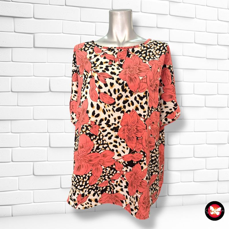 **HOY** Blusa de manga corta estampado animal print y flores Talla XXL