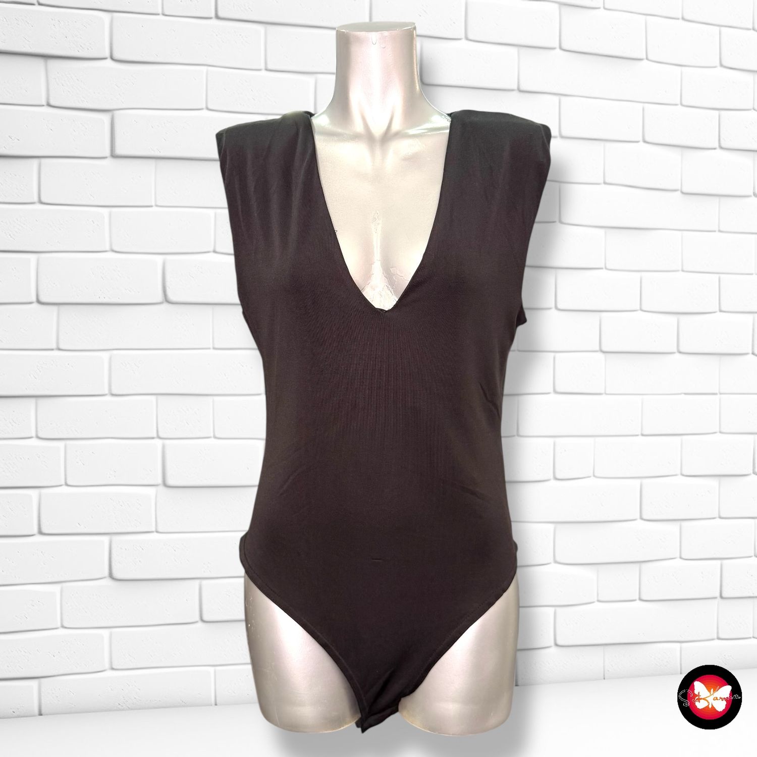 **HOY** Body básico con hombreras NEW LOOK Talla 44