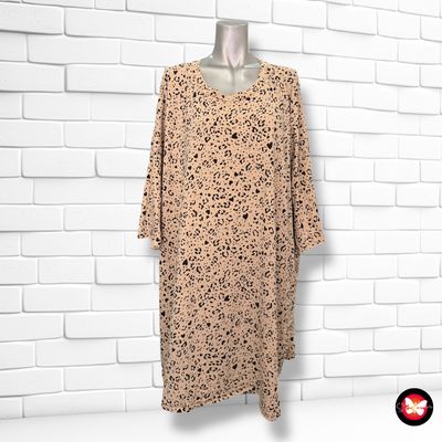 Camiseta de manga corta animal print con corazones ASOS Talla 46 (muy grande)