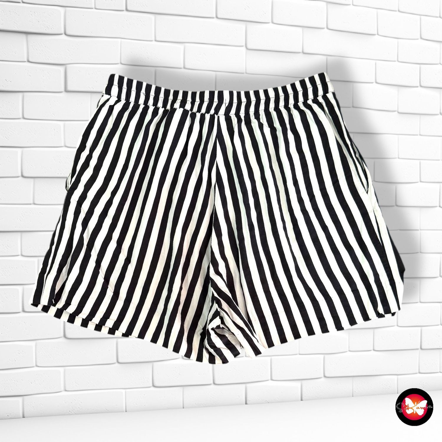 Short sueltito de rayitas H&amp;M Talla 36