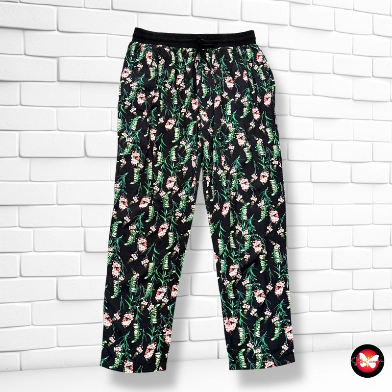 **HOY** Pantalón suelto Talla M