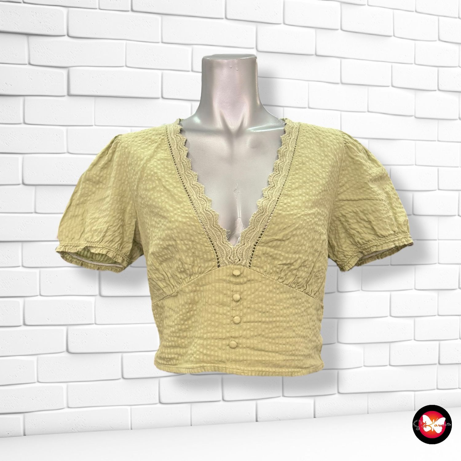 **HOY** Blusa cropped STRADIVARIUS Talla L (pequeña)