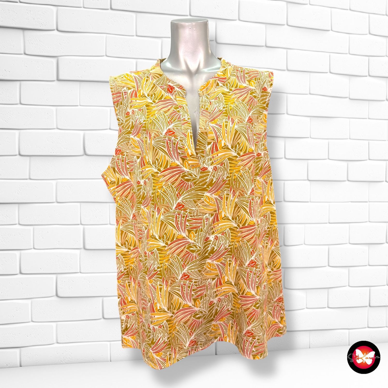 **HOY** Blusa sin mangas estampado hojitas Talla 46