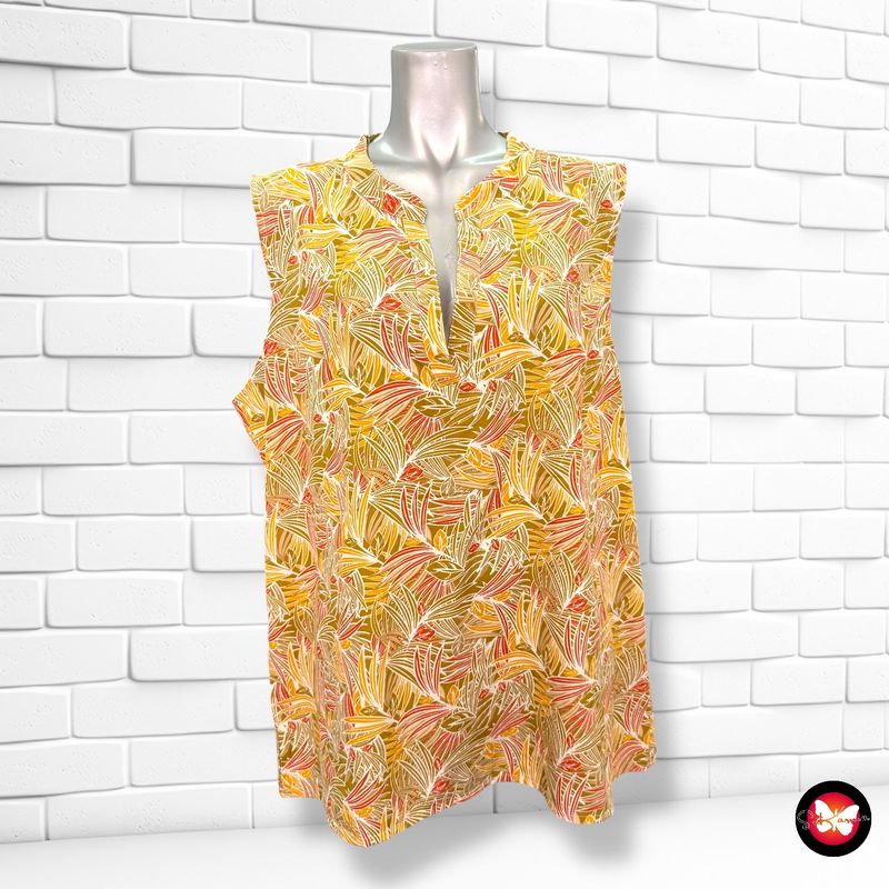 **HOY** Blusa sin mangas estampado hojitas Talla 46
