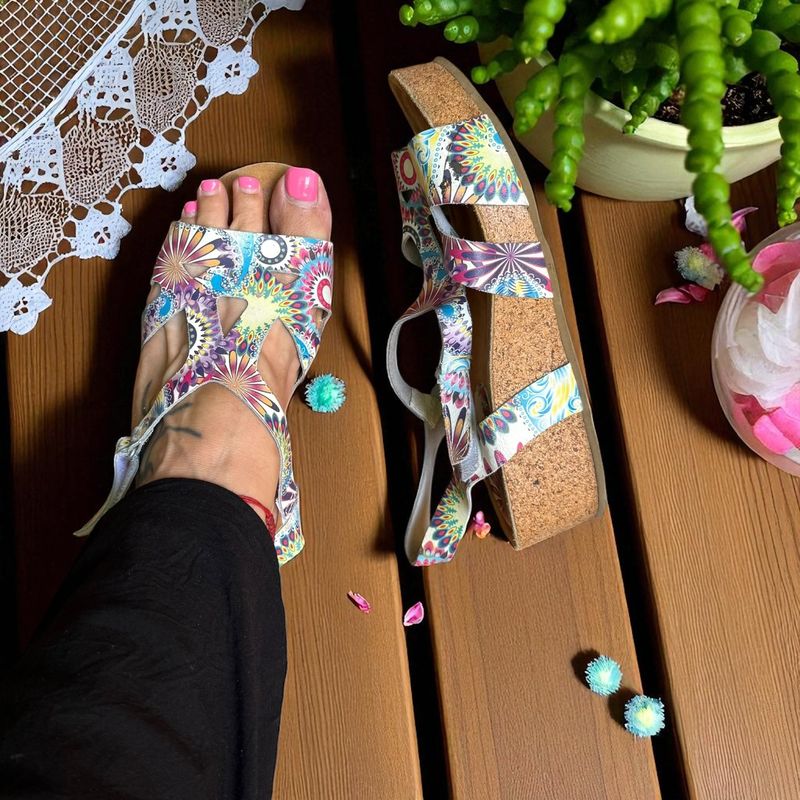**HOY** Sandalias de piel de colorines GERMEN T38