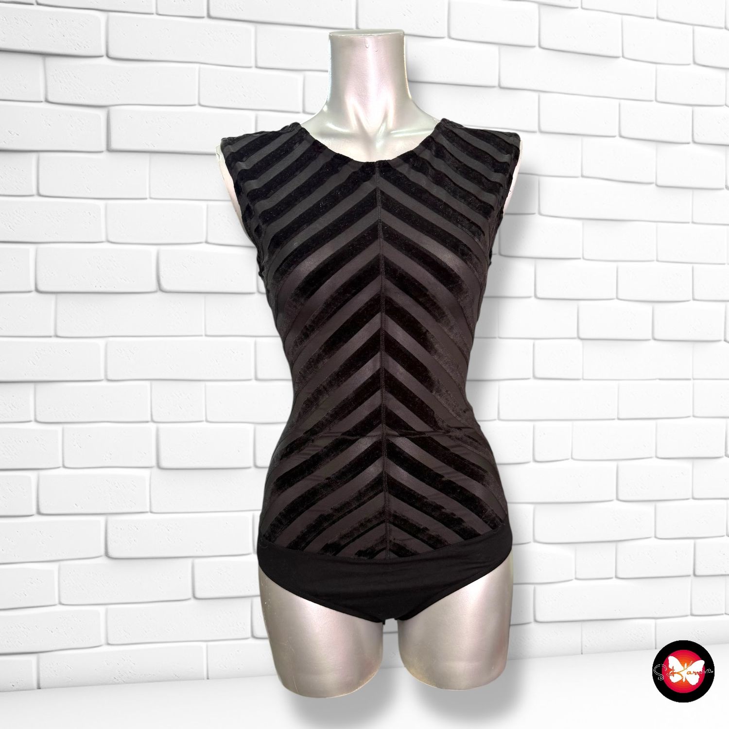 **HOY** Body de noche con terciopelo y transparencias BERSHKA Talla S
