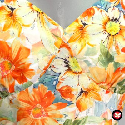 **HOY** Crop top de flores SHEIN Talla M