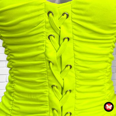 **HOY** Vestido neón con drapeado FASHION NOVA Talla M