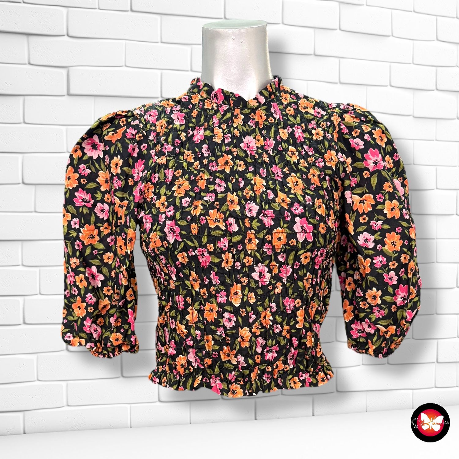 Blusa de mangas abullonadas de florecitas DIVIDED Talla 36