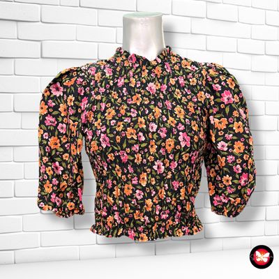 **HOY** Blusa de mangas abullonadas de florecitas DIVIDED Talla 36
