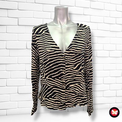 **HOY** Blusa con botones estampado animal print H&amp;M Talla 44