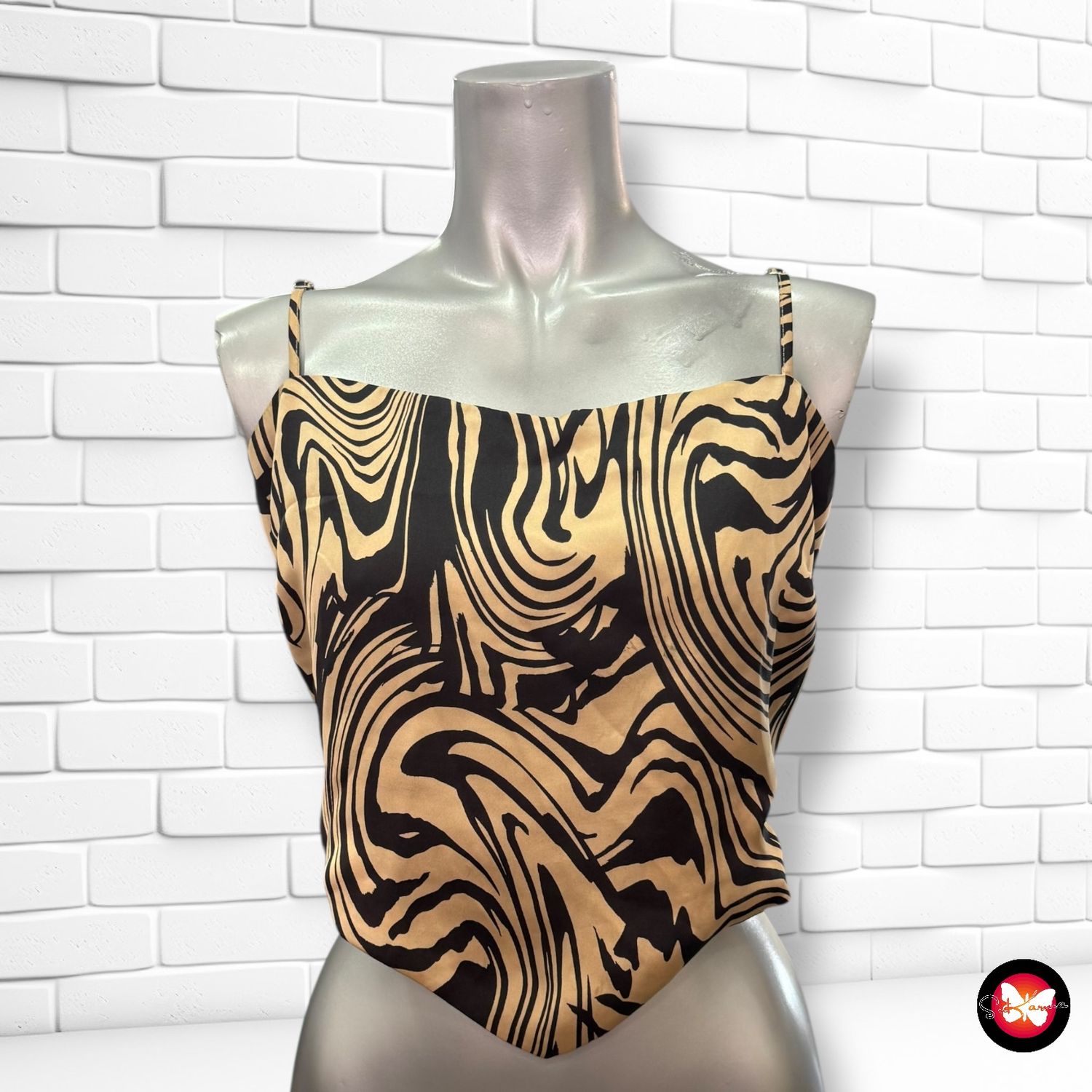 Blusa cropped de satén STRADIVARIUS Talla L