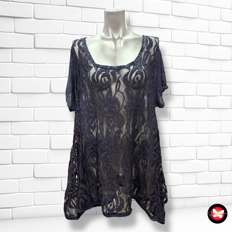 **HOY** Blusa con frente de encaje Talla XL