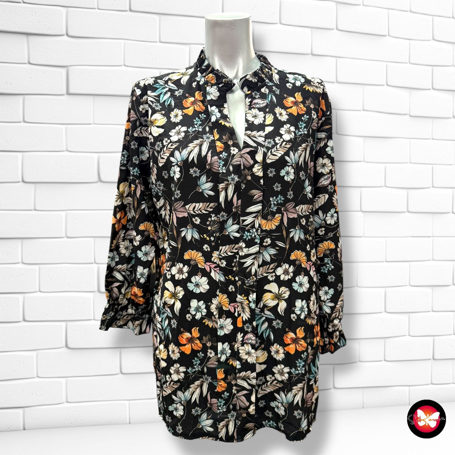 Blusa de media manga con florecitas Talla XXL (pequeña)