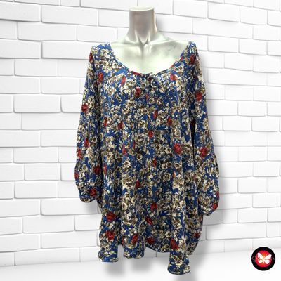 **HOY** Blusa de media manga de florecitas Talla 58