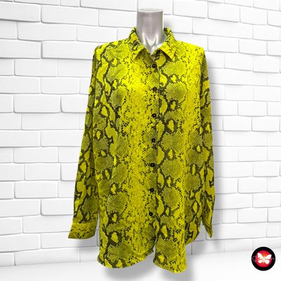 **HOY** Camisa de manga larga estampado serpiente NEW LOOK Talla 40 (muy grande)
