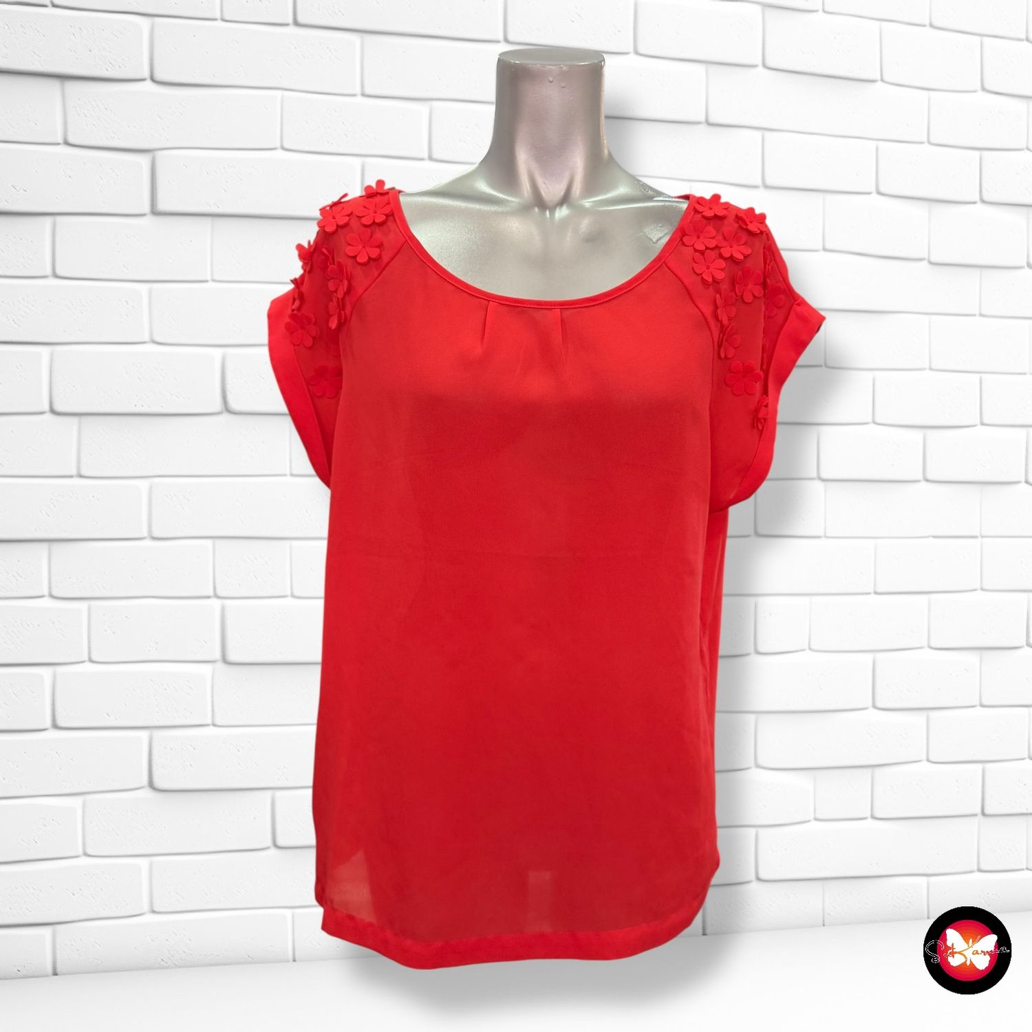 Blusa de manga corta con flores DEPT Talla M