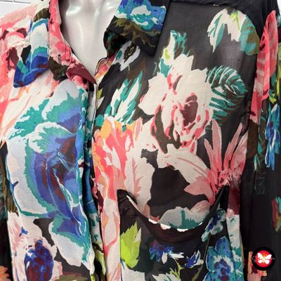 Camisa traslúcida de flores H&amp;M Talla 44