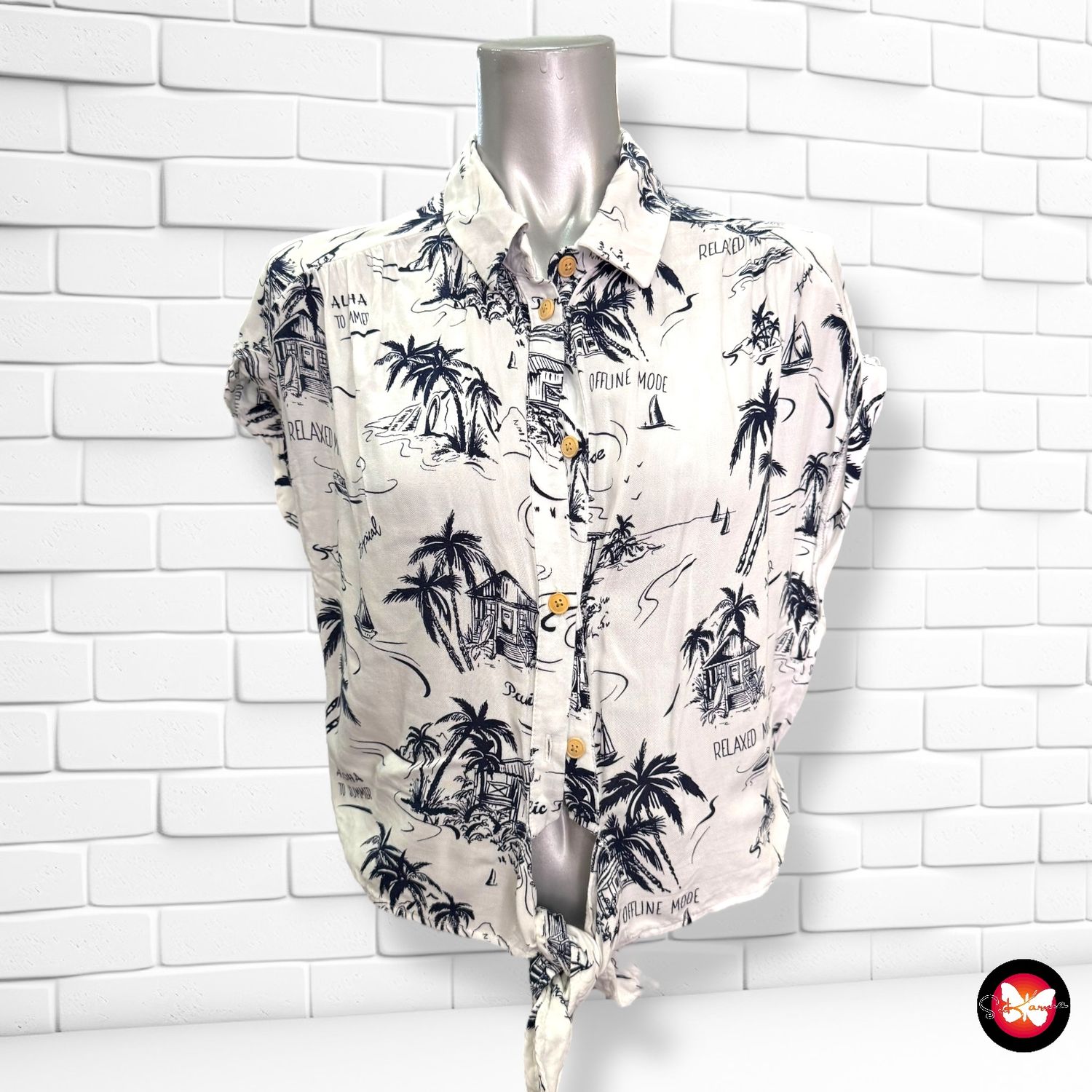 Camisa de manga corta con lazo BERSHKA Talla S
