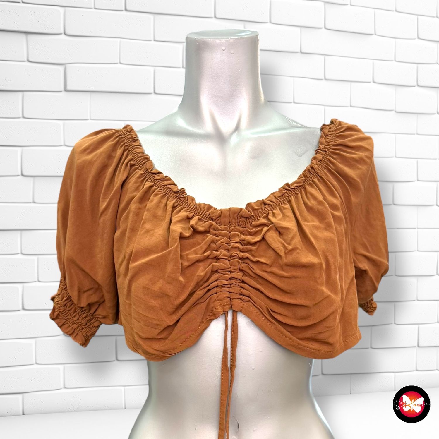 Blusa cropped escote barco DANI Talla Única