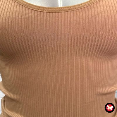 **HOY** Blusa cropped canalé STRADIVARIUS Talla S