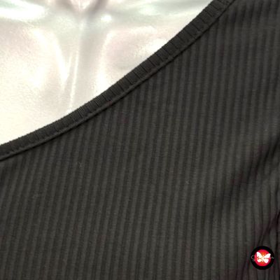 **HOY** Blusa cropped asimétrica con espalda abierta SHEIN Talla S