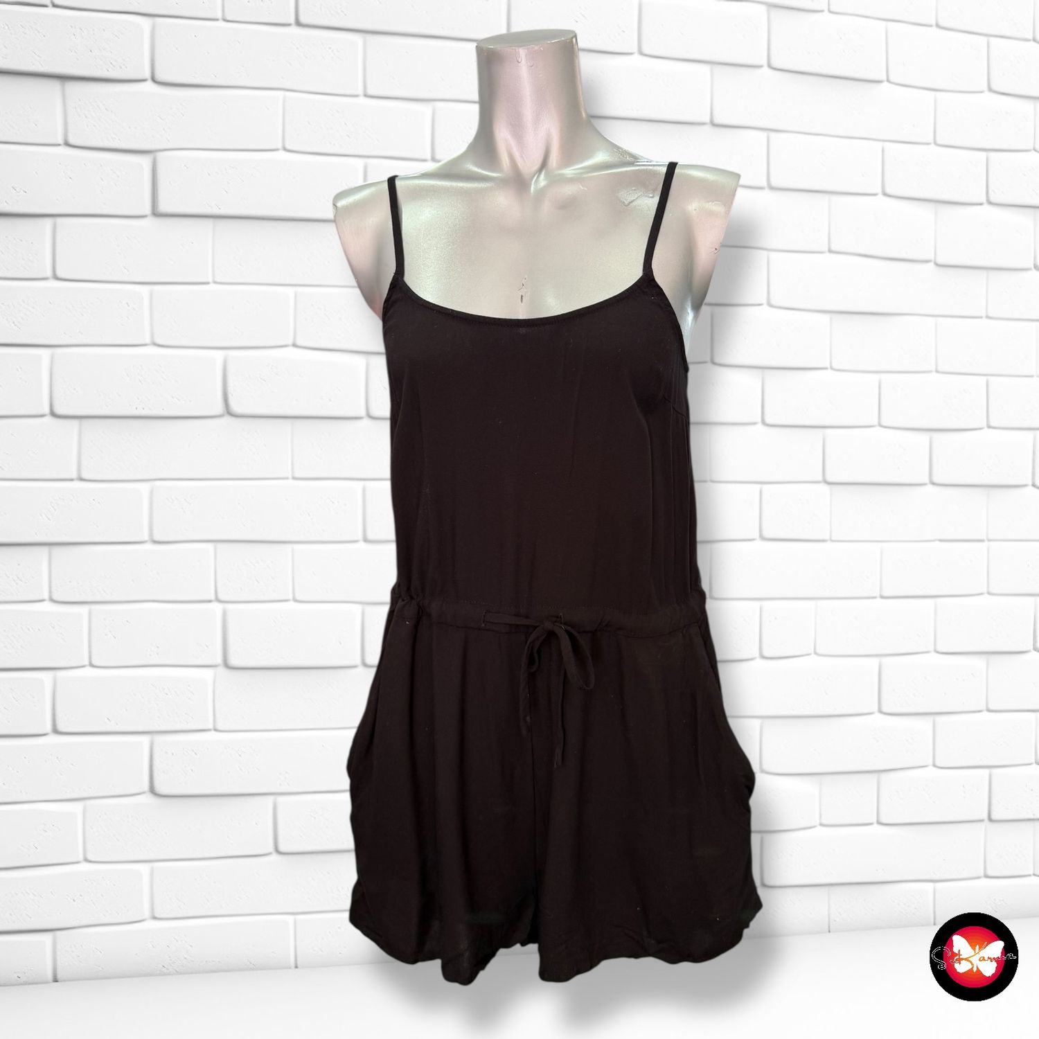 **HOY** Mono corto de tirantes DIVIDED Talla 34