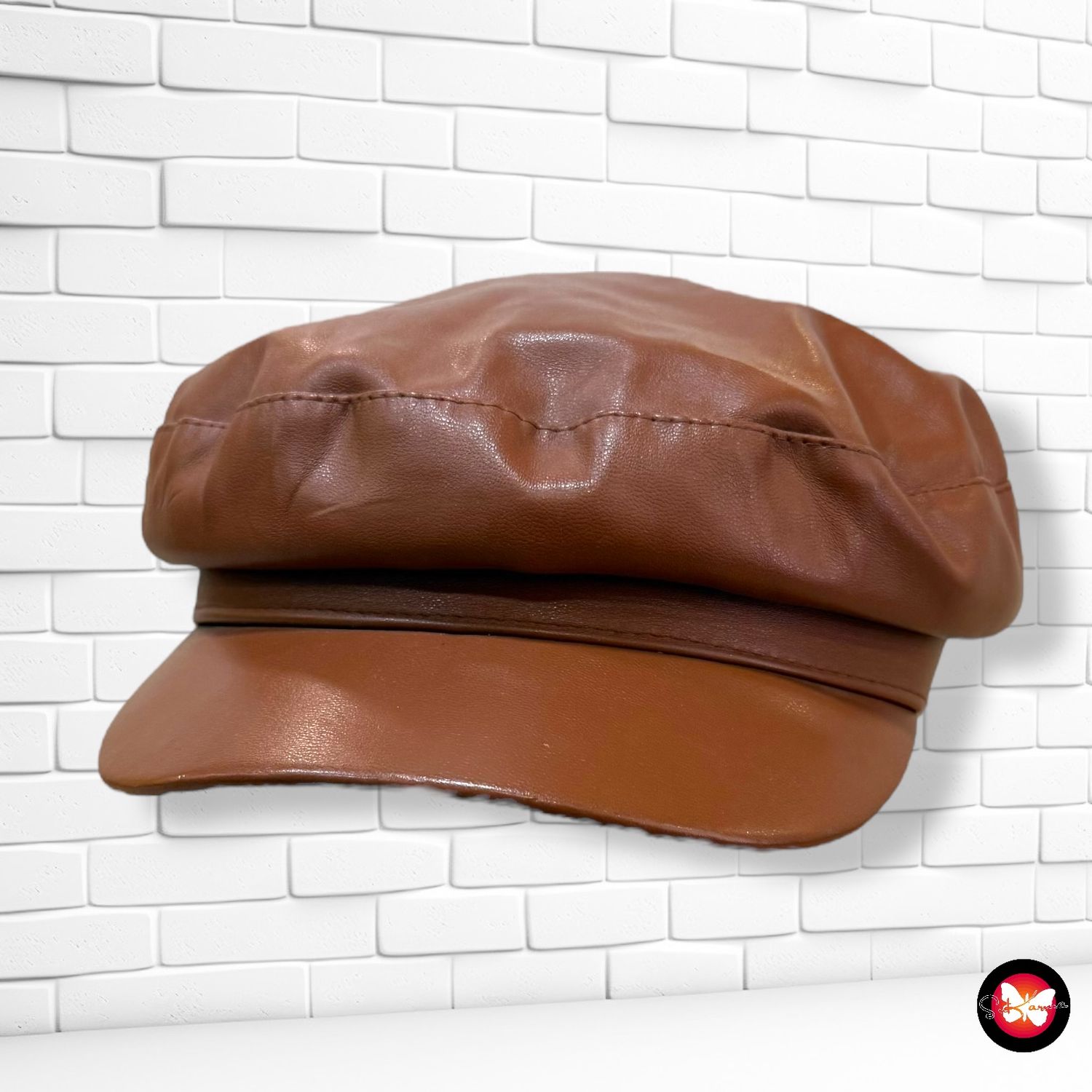 **HOY** Gorra de piel sintética RESERVED