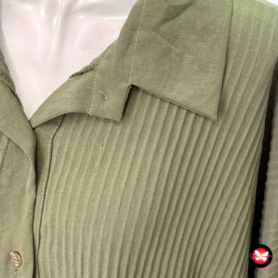 **HOY** MAXI Camisa plisada corte mariposa Talla Única