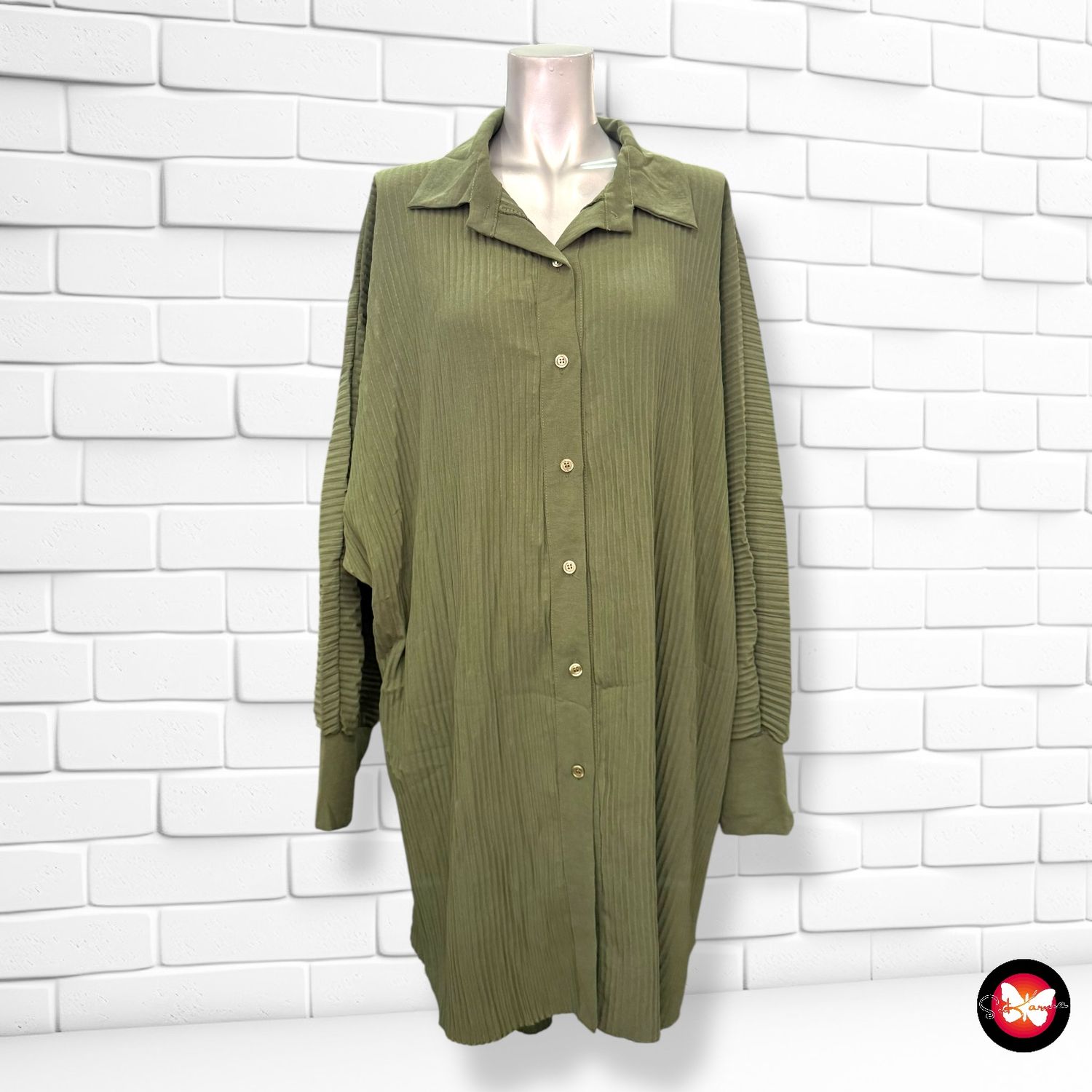 **HOY** MAXI Camisa plisada corte mariposa Talla Única