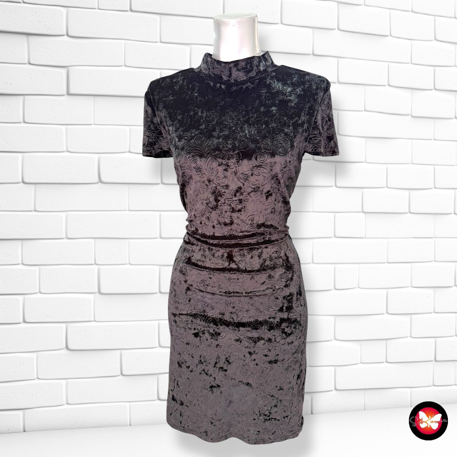 **HOY** Vestido de noche de terciopelo con espalda abierta INSIDE Talla L (pequeña)