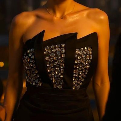 **HOY** Vestido de fiesta palabra de honor con pedrería Talla M