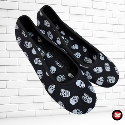 **HOY** Manoletinas de calaveras T37