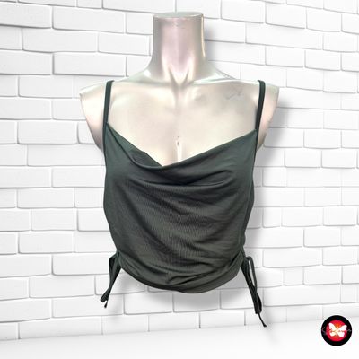 **HOY** Blusa cropped con drapeado SHEIN Talla L