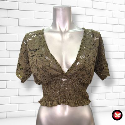 **HOY** Blusa cropped de encaje Talla S/M