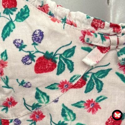 Blusa cropped de florecitas MISS SELFRIDGE Talla 36