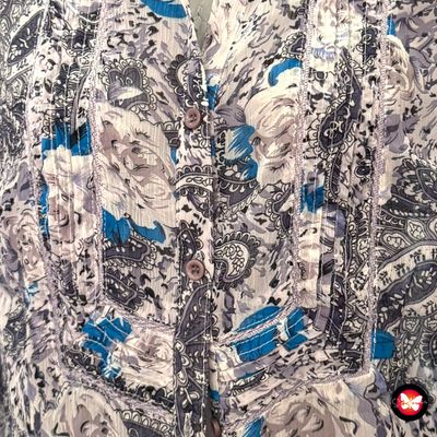 Camisa traslúcida Talla 52 (pequeña)