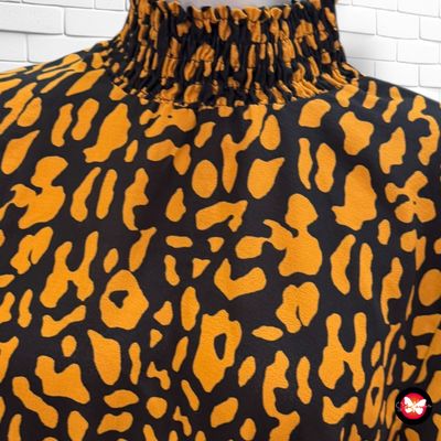 **HOY** Blusa de manga larga estampada Talla L