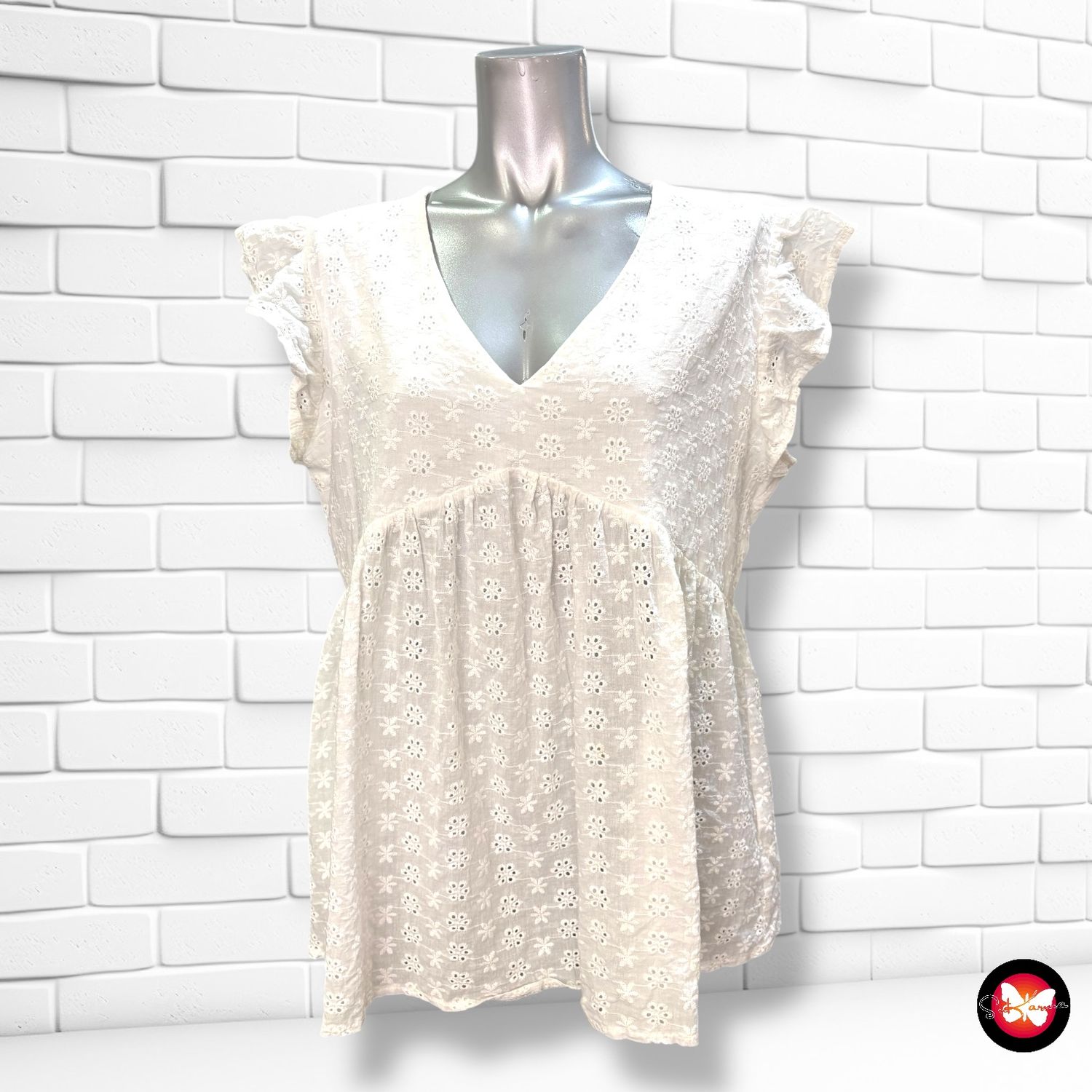 **HOY** Blusa de broderie SHEIN CURVE Talla 0XL